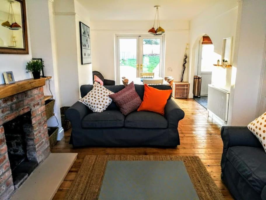 Lovely, Perfectly Situated Townhouse. * Newquay (Cornwall)