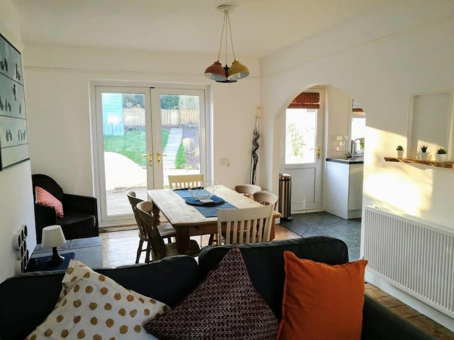 Lovely, Perfectly Situated Townhouse. Holiday home Newquay (Cornwall)