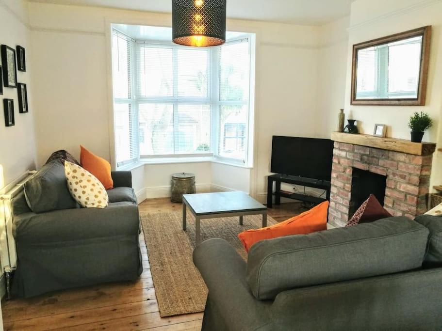 Lovely, Perfectly Situated Townhouse. * Newquay (Cornwall)
